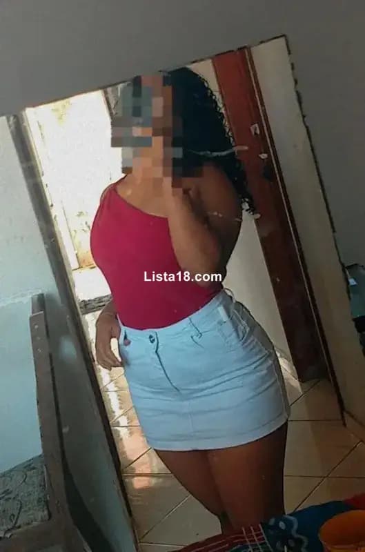 NENA MUY COMPLACIENTE VEN Y PASEMOS UN RICO MOMENTO
