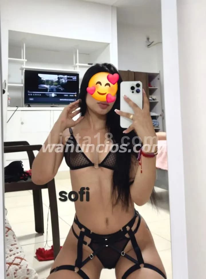 SOFY, soy una dama en la calle y una puta en la cama - 3