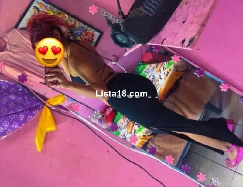 Pásala delicioso al lado de una flaquita bella y complaciente bb - 5
