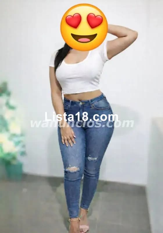 Hermosa chica universitaria muy caliente a domicilio con total Discreción - 1
