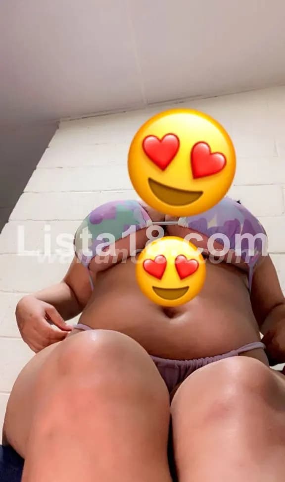 Rica mami de grandes pechos si te gusta los que ves escribeme bebe - 1
