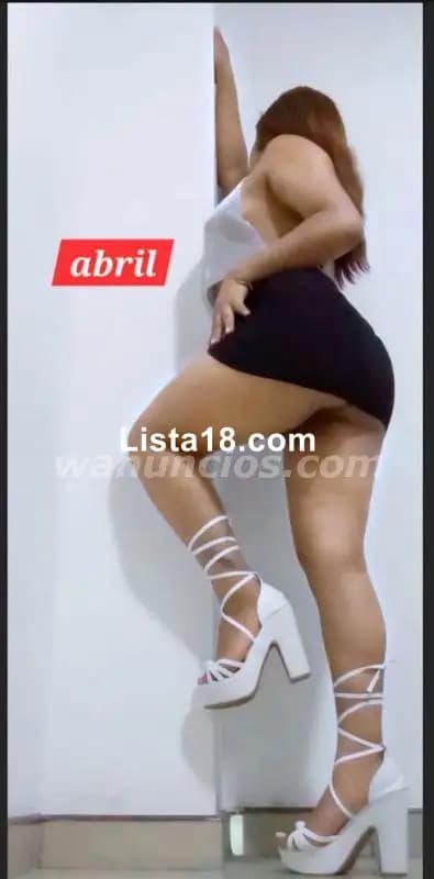 Candy y sus amigas sexys y calientes lista para complacerte hoy caballero - 5