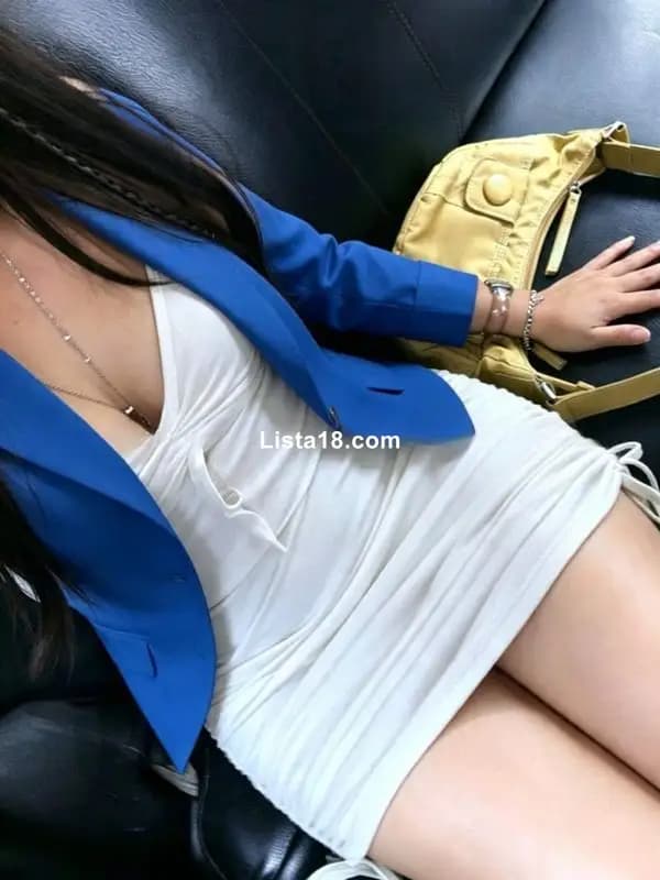 Chelita, pequeña, nalgona, piernuda complaciente - 1
