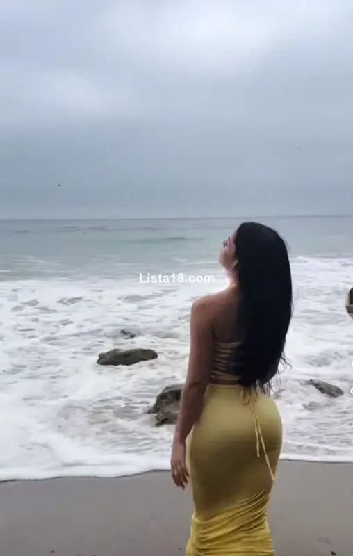 Hola amor mi nombre es Daniela colombiana en tu país por pocos días - 3