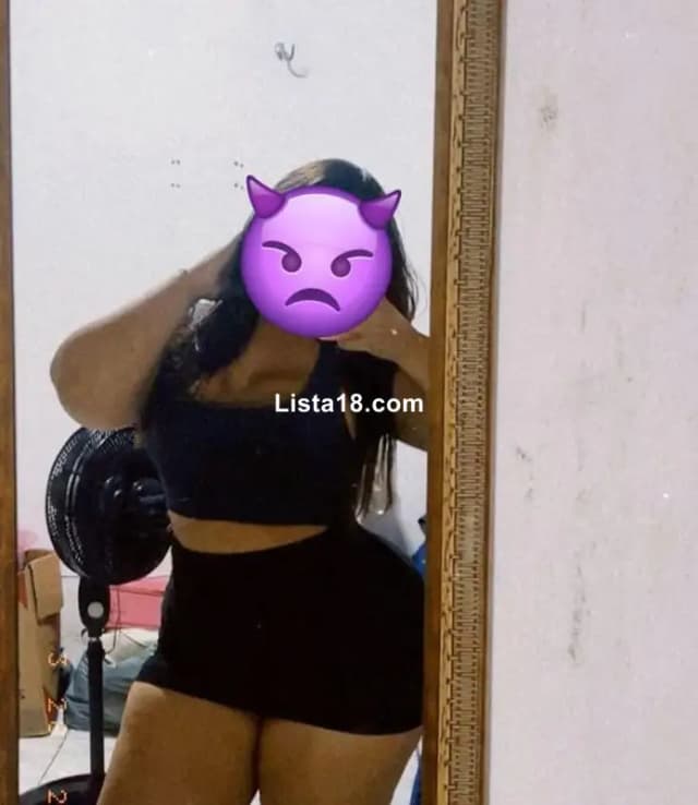 Con ganas de una rica mamada al natural,gordibuena nalgona y bien sexosa