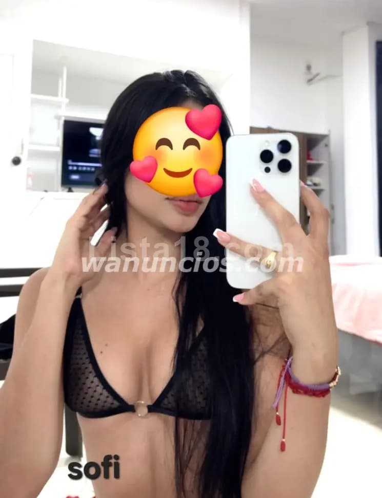 SOFY, soy una dama en la calle y una puta en la cama - 2