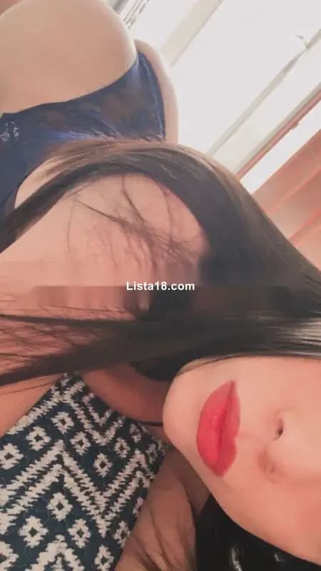 Chica trans bonita sumisa disponible con lugar - 3
