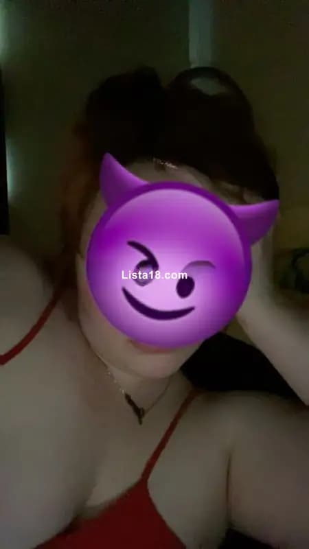 Putita chelita nalgona nueva en él ambiente - 2