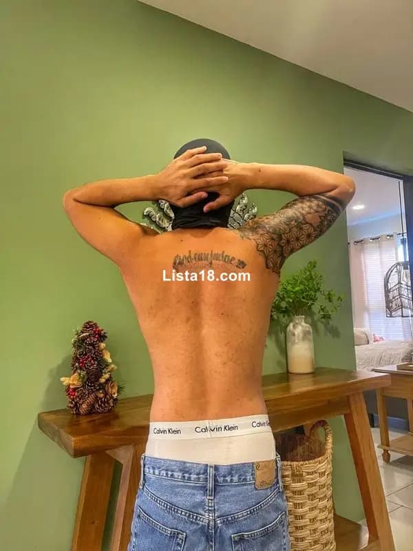 SCORT VIP CON TATUAJES VARONIL DISCRETO DISPONIBLE (6282-7875) - 1